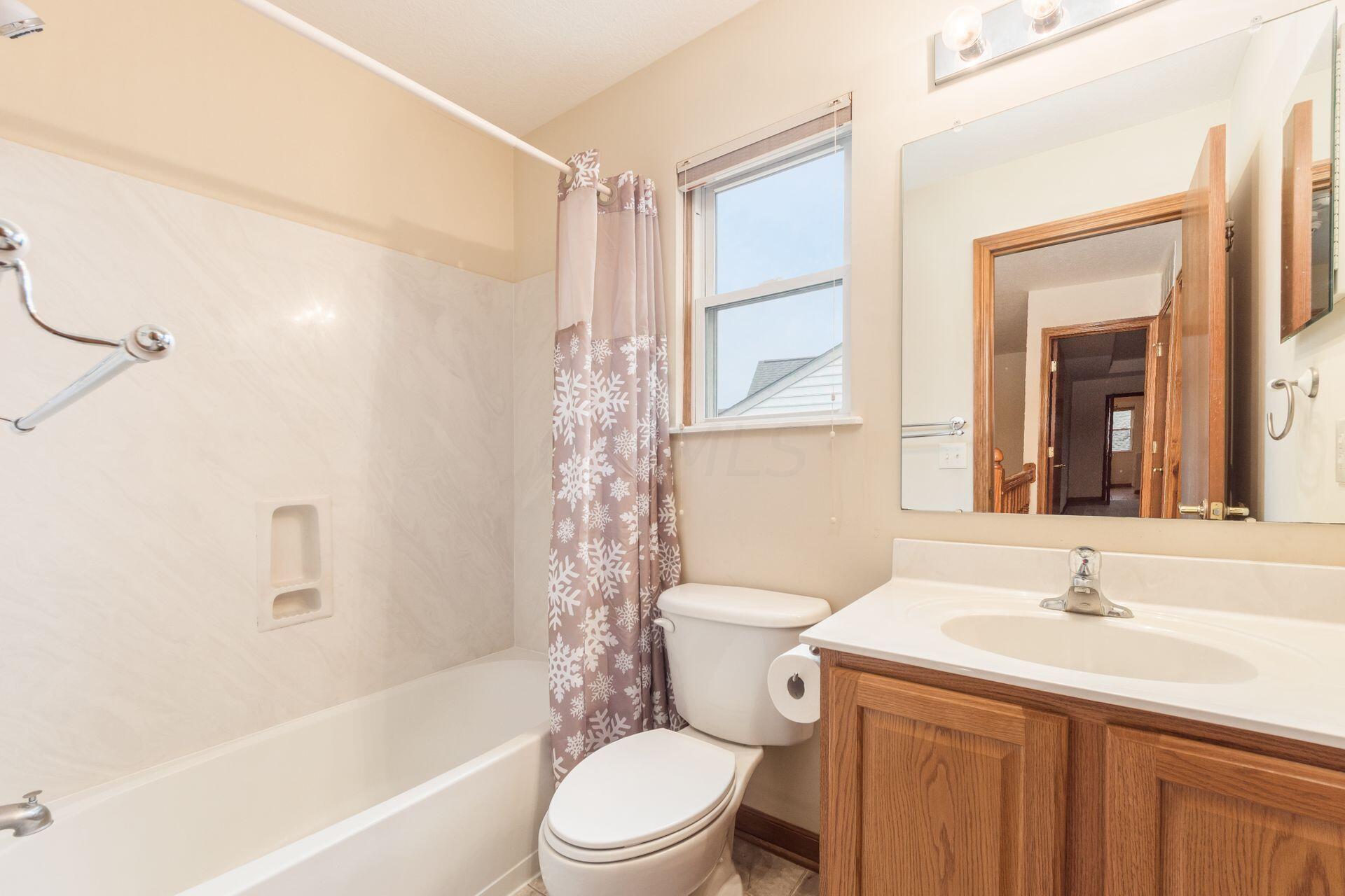405 Shellbark Road Marysville, OH 43040 - Photo 27 of 39 Full Bath