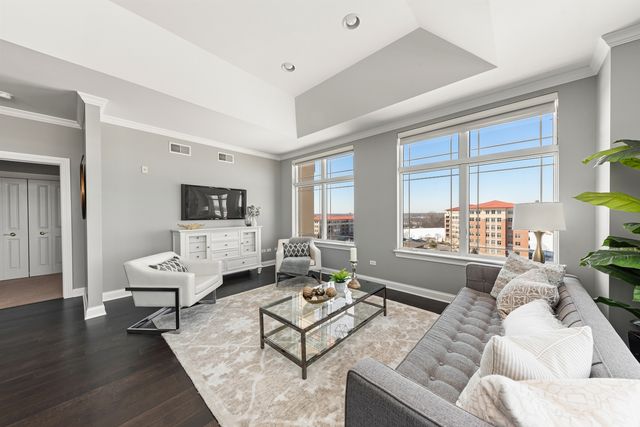 $453,000 | 40 Prairie Park Drive, Unit 709, Wheeling, IL 60090