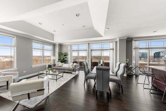 $453,000 | 40 Prairie Park Drive, Unit 709, Wheeling, IL 60090