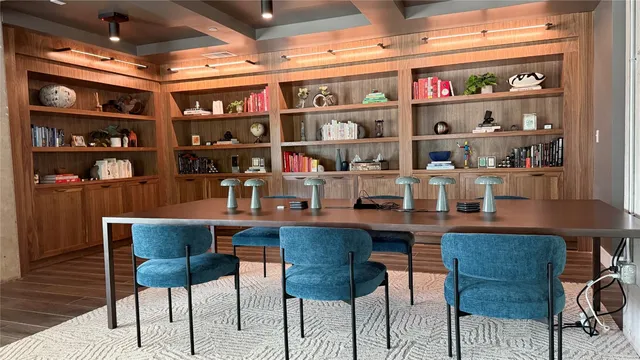 $2,200 | 4315 South Congress Avenue, Unit 515, Austin, TX 78745