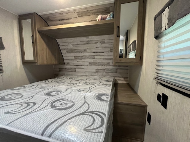 2795 East 28th Road Marseilles, IL 61341 - Photo 27 of 70 a utility room with a washer and dryer