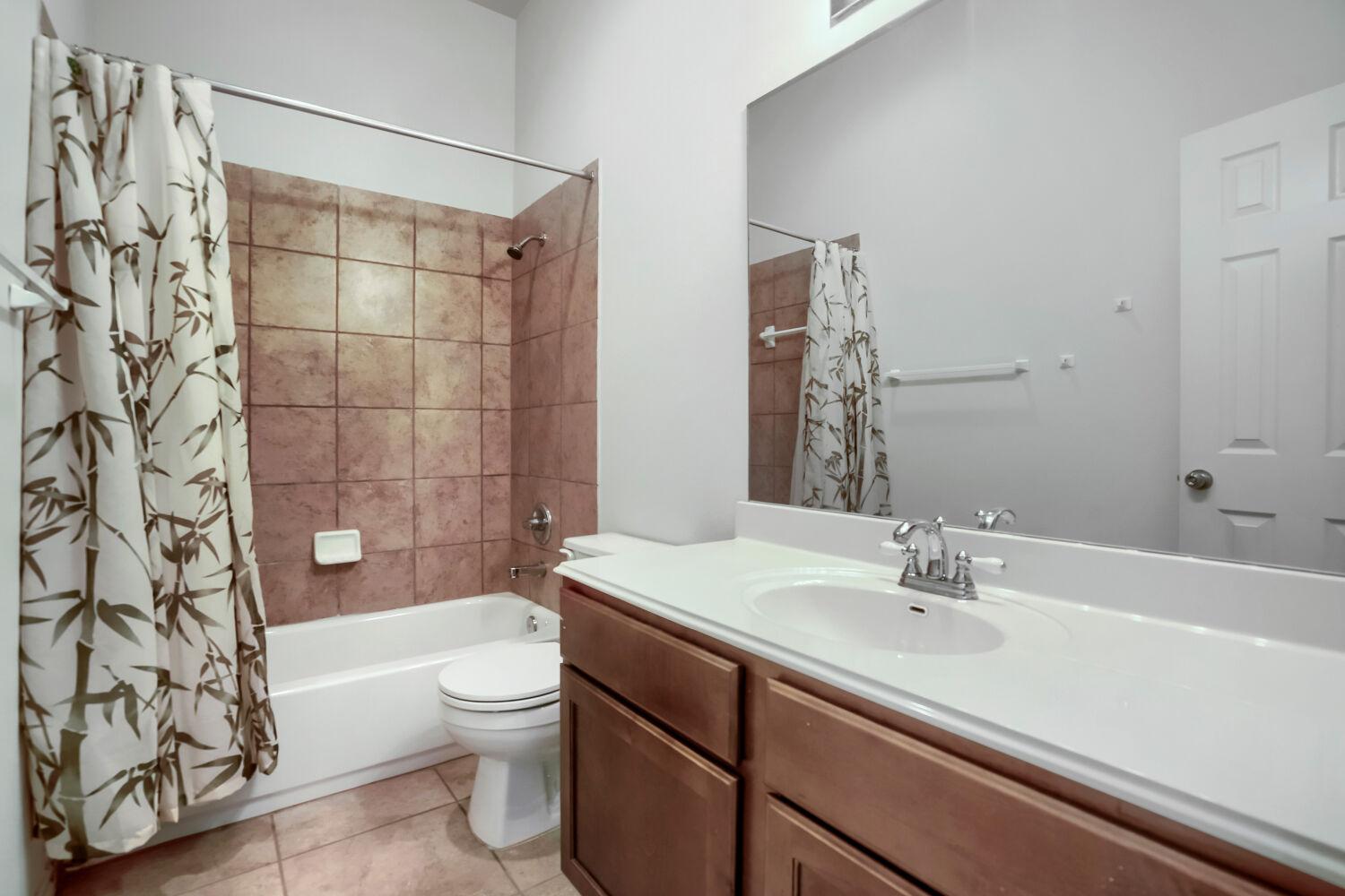 2985 Prairie Bluff Seguin, TX 78155 - Photo 14 of 25 En-suite bathroom.