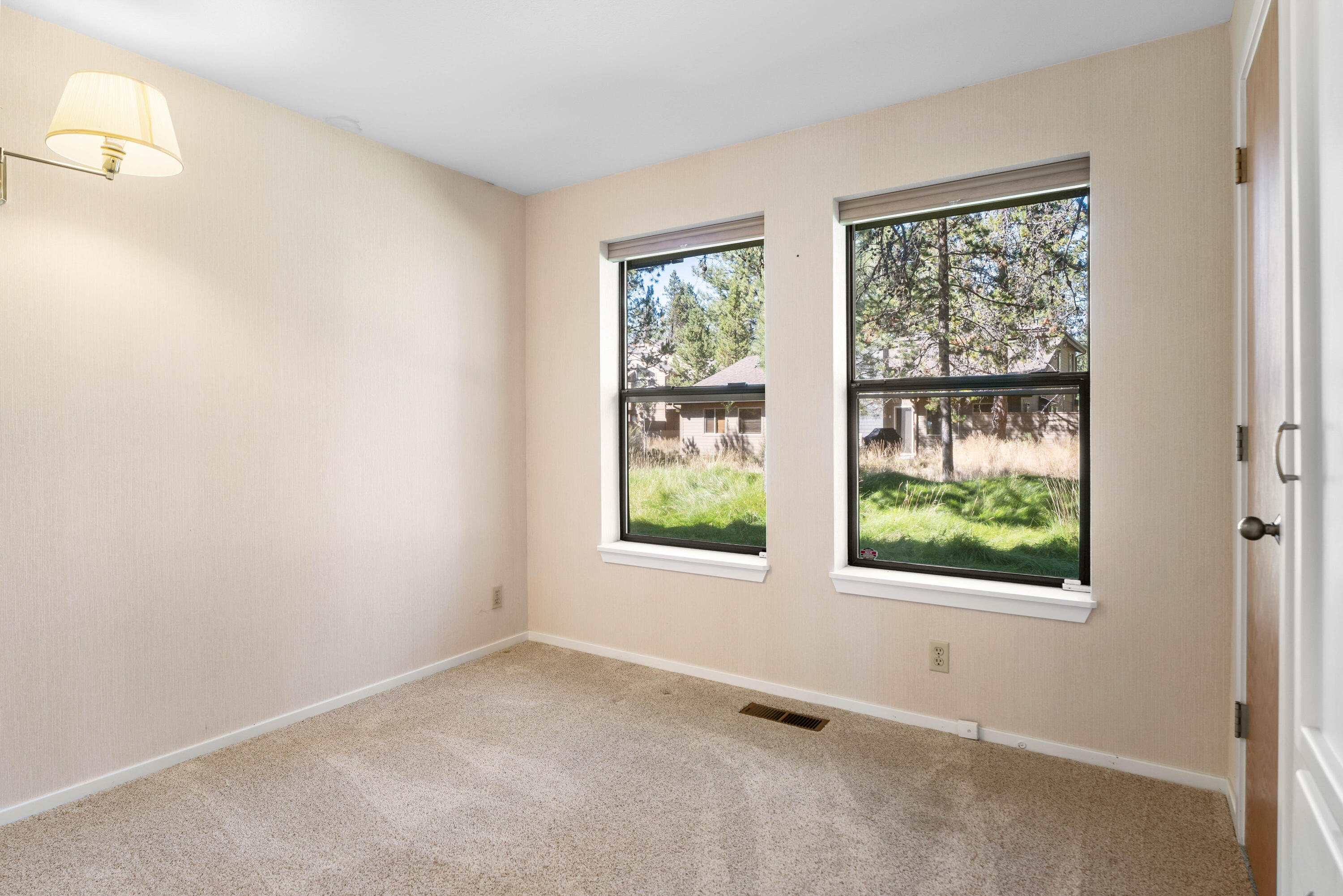 17784 West Core Road, Unit 23 Sunriver, OR 97707 - Photo 16 of 25 16