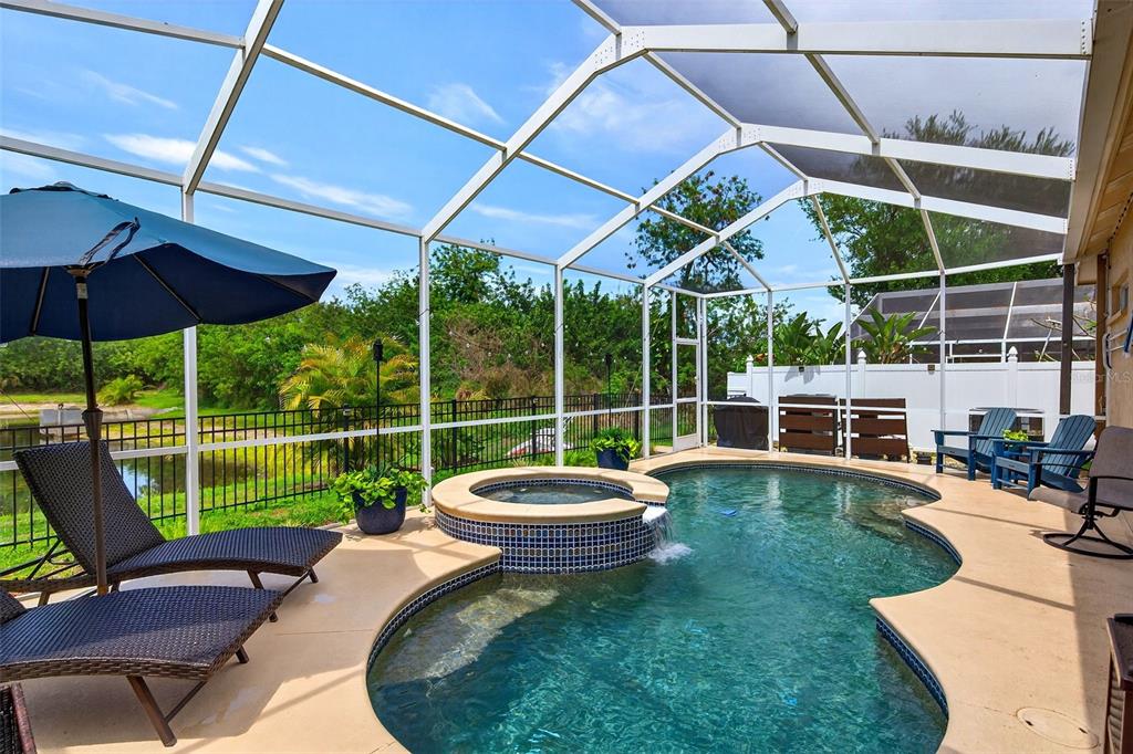 408 Delwood Breck Street Ruskin, FL 33570 - Photo 7 of 76