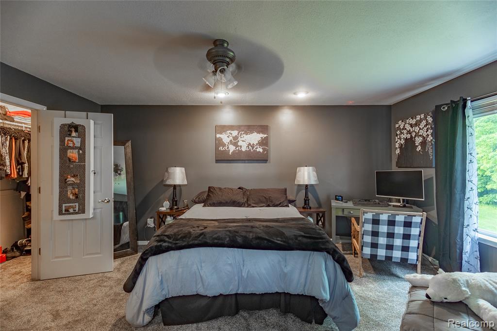 1014 Timber Ridge Court Grand Blanc, MI 48439 - Photo 8 of 18 Gallery Image 8