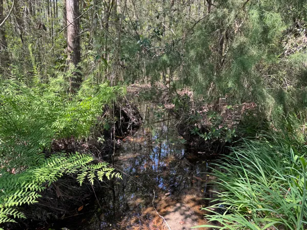 $475,000 | 190 Meadowbrook Lane, DeFuniak Springs, FL 32435