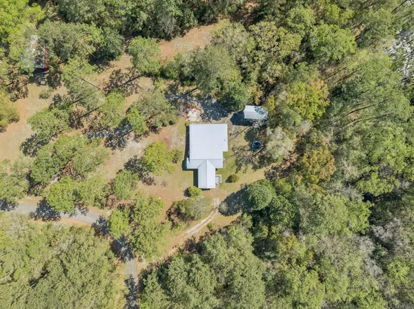 $475,000 | 190 Meadowbrook Lane, DeFuniak Springs, FL 32435