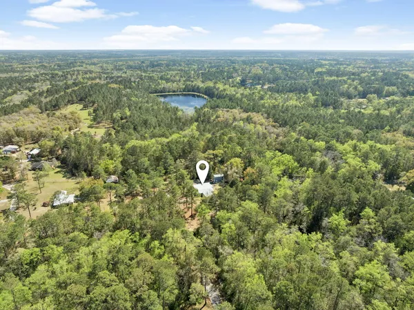 $475,000 | 190 Meadowbrook Lane, DeFuniak Springs, FL 32435
