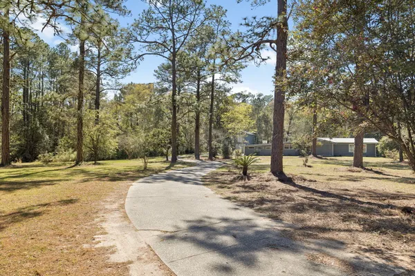 $475,000 | 190 Meadowbrook Lane, DeFuniak Springs, FL 32435