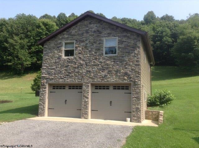417 Stull Hollow Road Maidsville, WV 26541 - Photo 18 of 20 Gallery Image 18