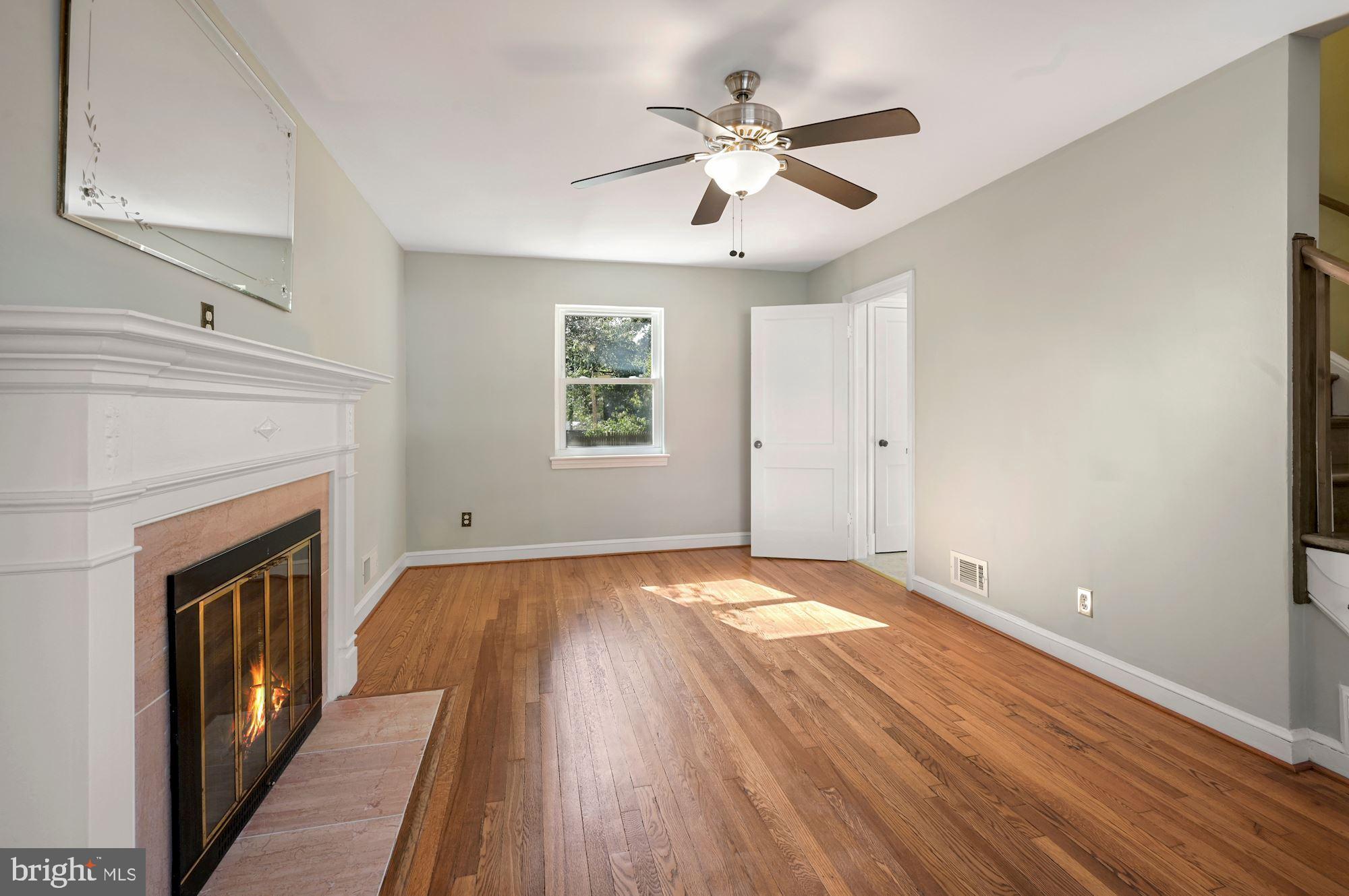 2111 Chillum Road Hyattsville, MD 20782 - Photo 14 of 42 Wood-burning fireplace