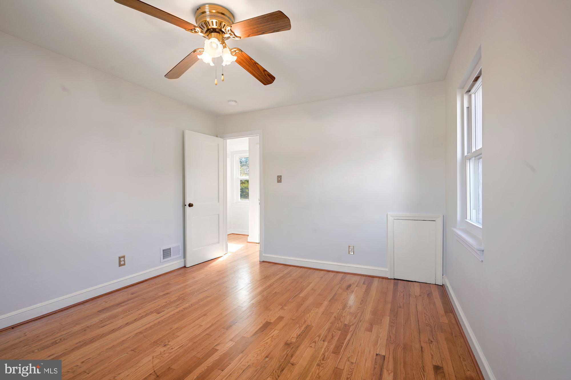 2111 Chillum Road Hyattsville, MD 20782 - Photo 20 of 42 Bedroom 1