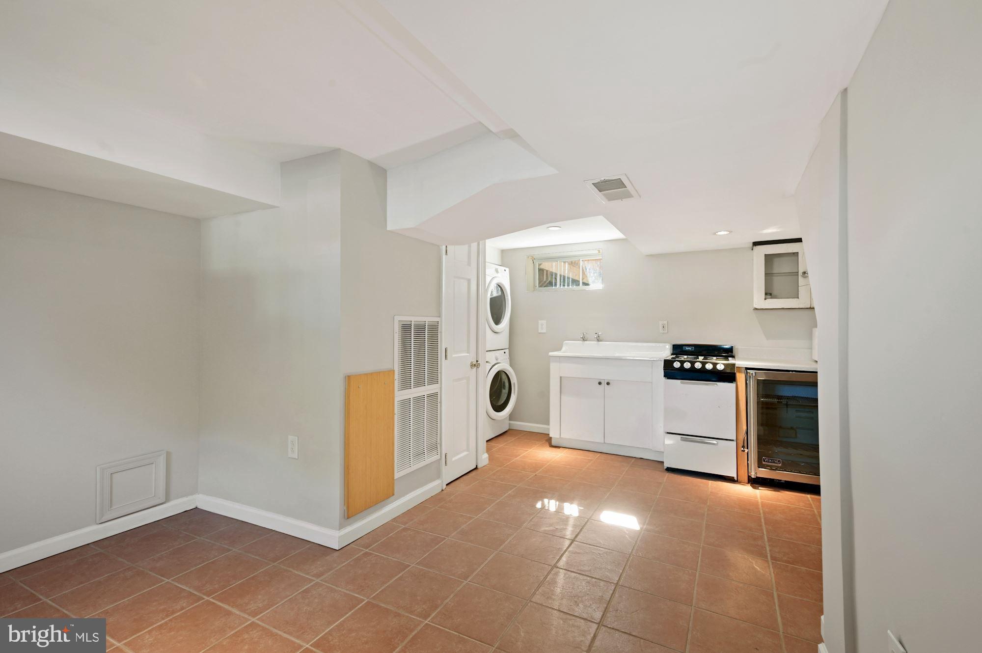 2111 Chillum Road Hyattsville, MD 20782 - Photo 31 of 42 Basement kitchenette and Washer/Dryer area