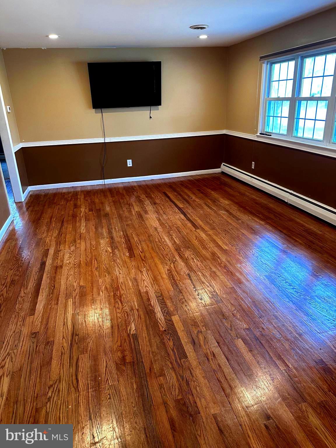 780 Lincoln Road Birdsboro, PA 19508 - Photo 21 of 22 living room