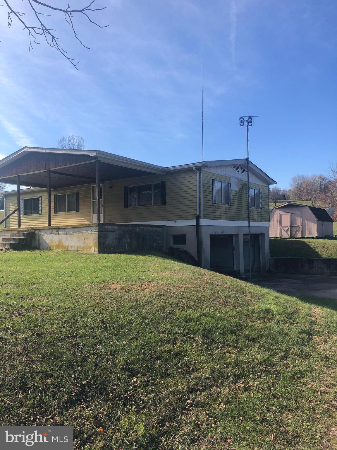 190 Honeysuckle Road Nottingham, PA 19362 - Photo 2 of 22