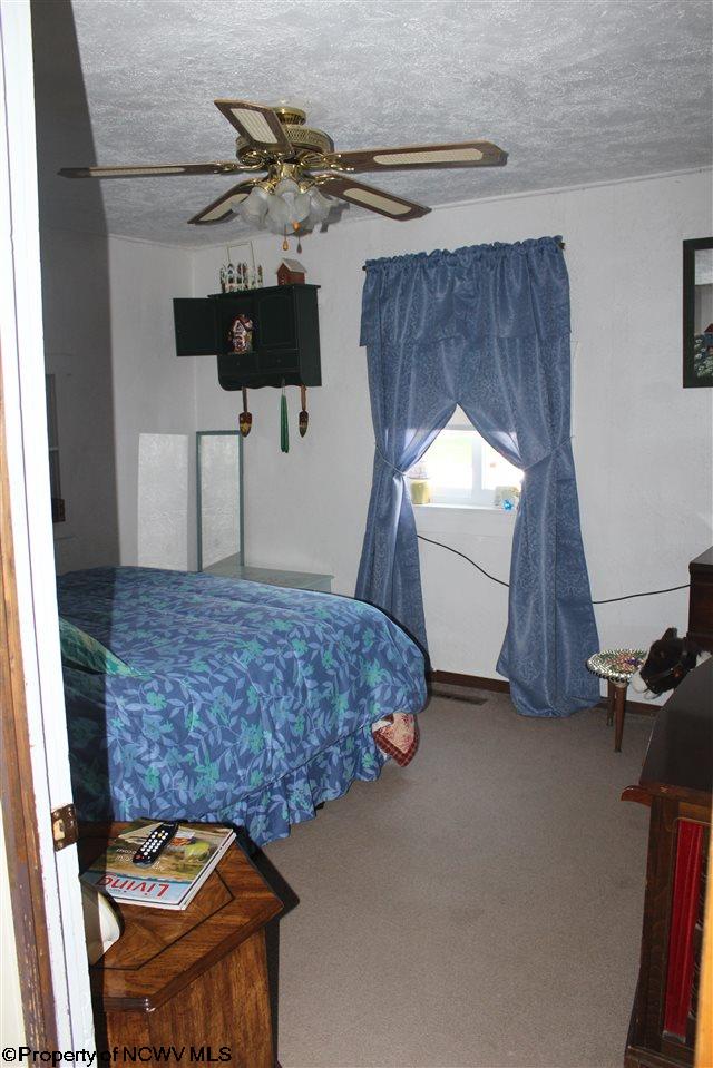 215 Rock Lake Road Fairmont, WV 26554 - Photo 11 of 17 Gallery Image 11