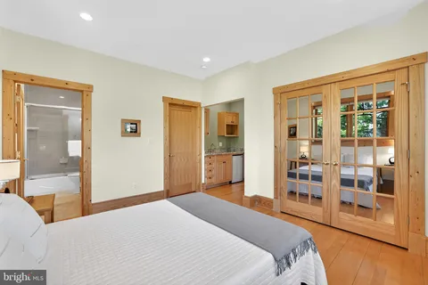 $2,299,000 | 2136 Powhatan Street, Falls Church, VA 22043