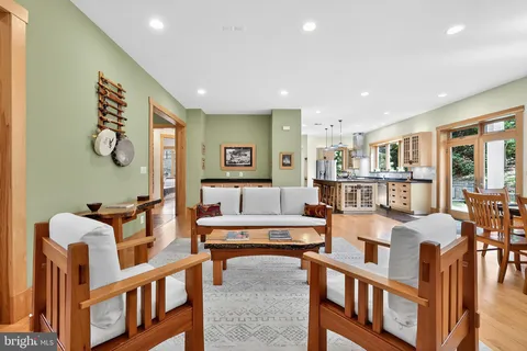 $2,299,000 | 2136 Powhatan Street, Falls Church, VA 22043