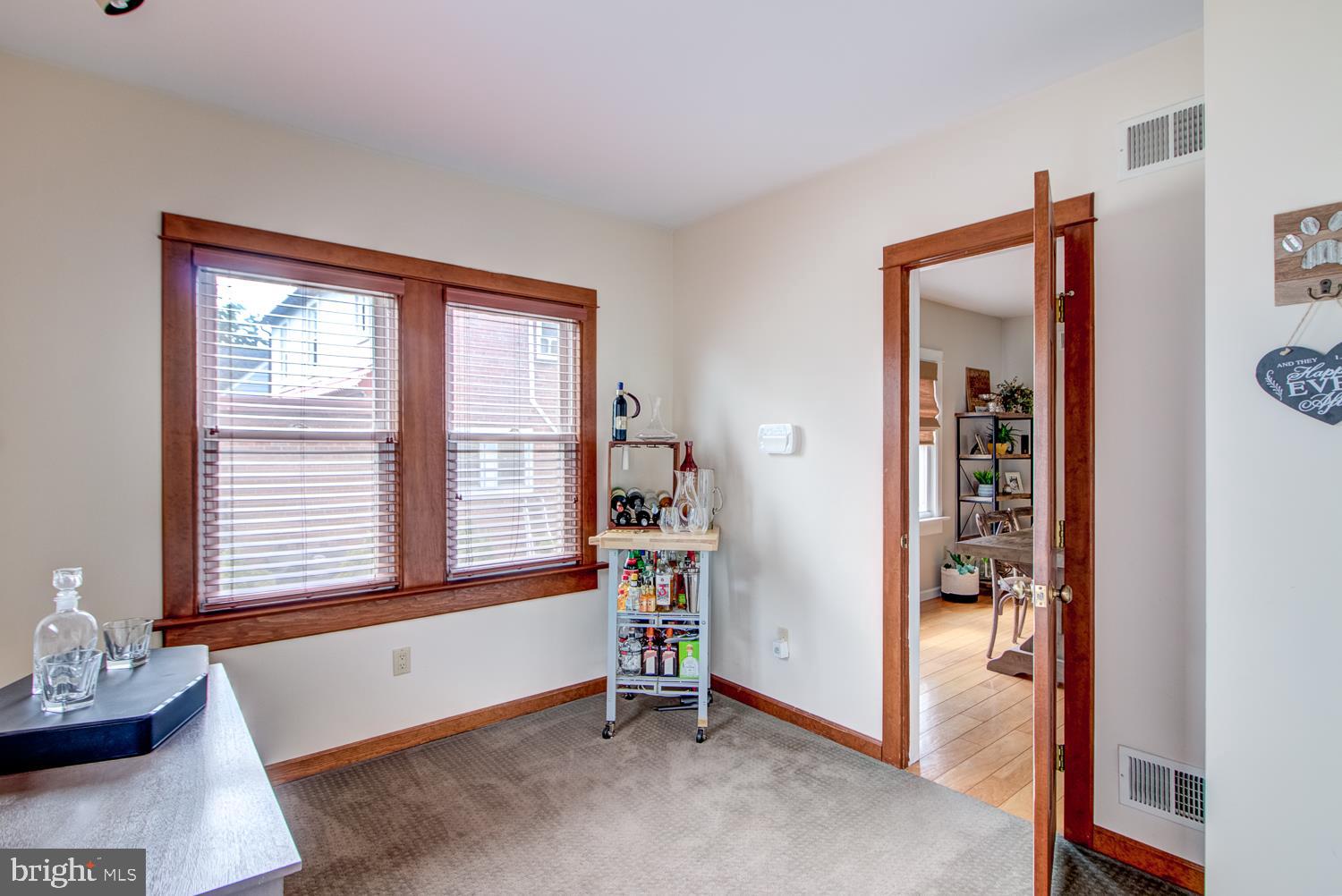 116 Sheridan Road Hamilton, NJ 08619 - Photo 14 of 36