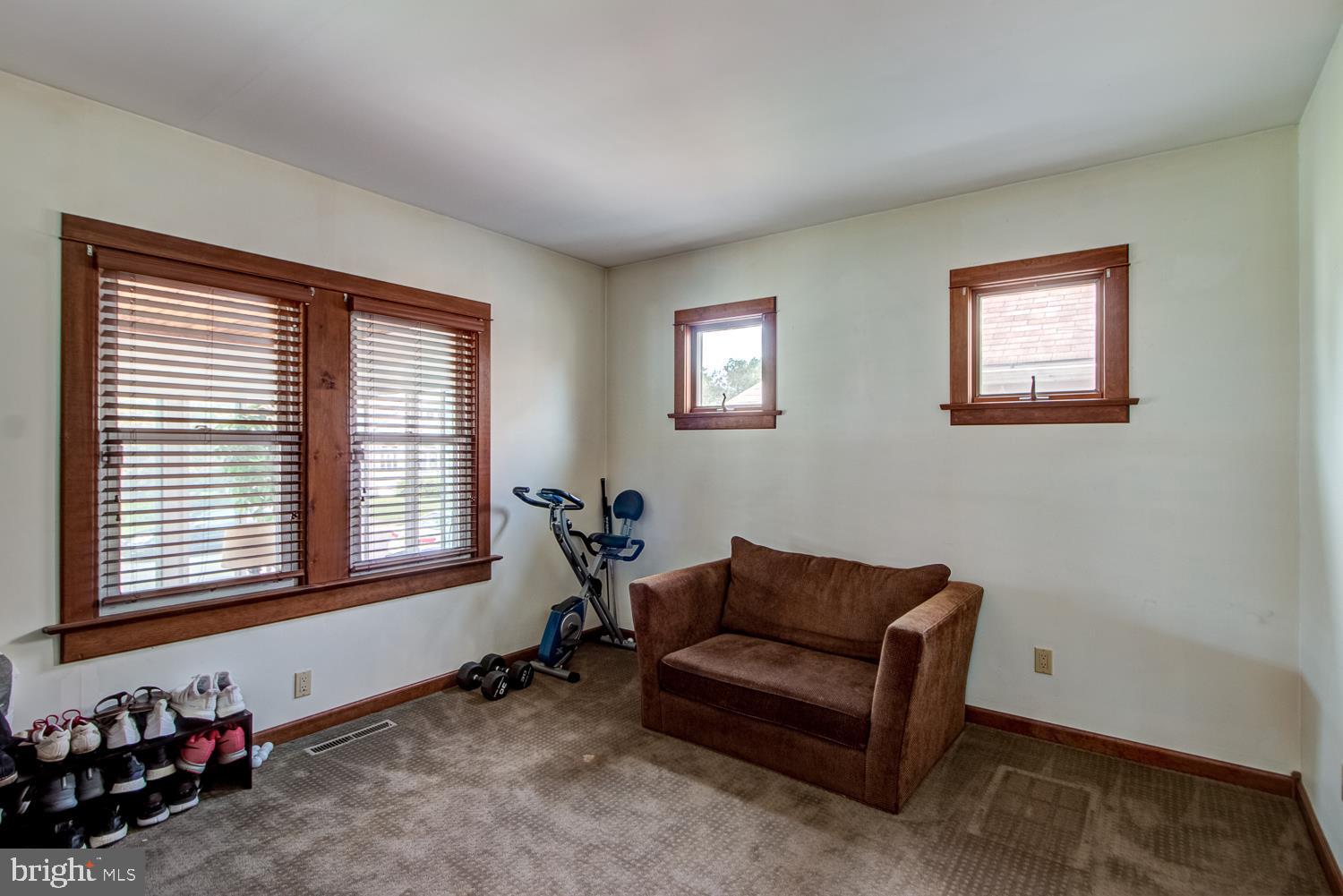 116 Sheridan Road Hamilton, NJ 08619 - Photo 22 of 36
