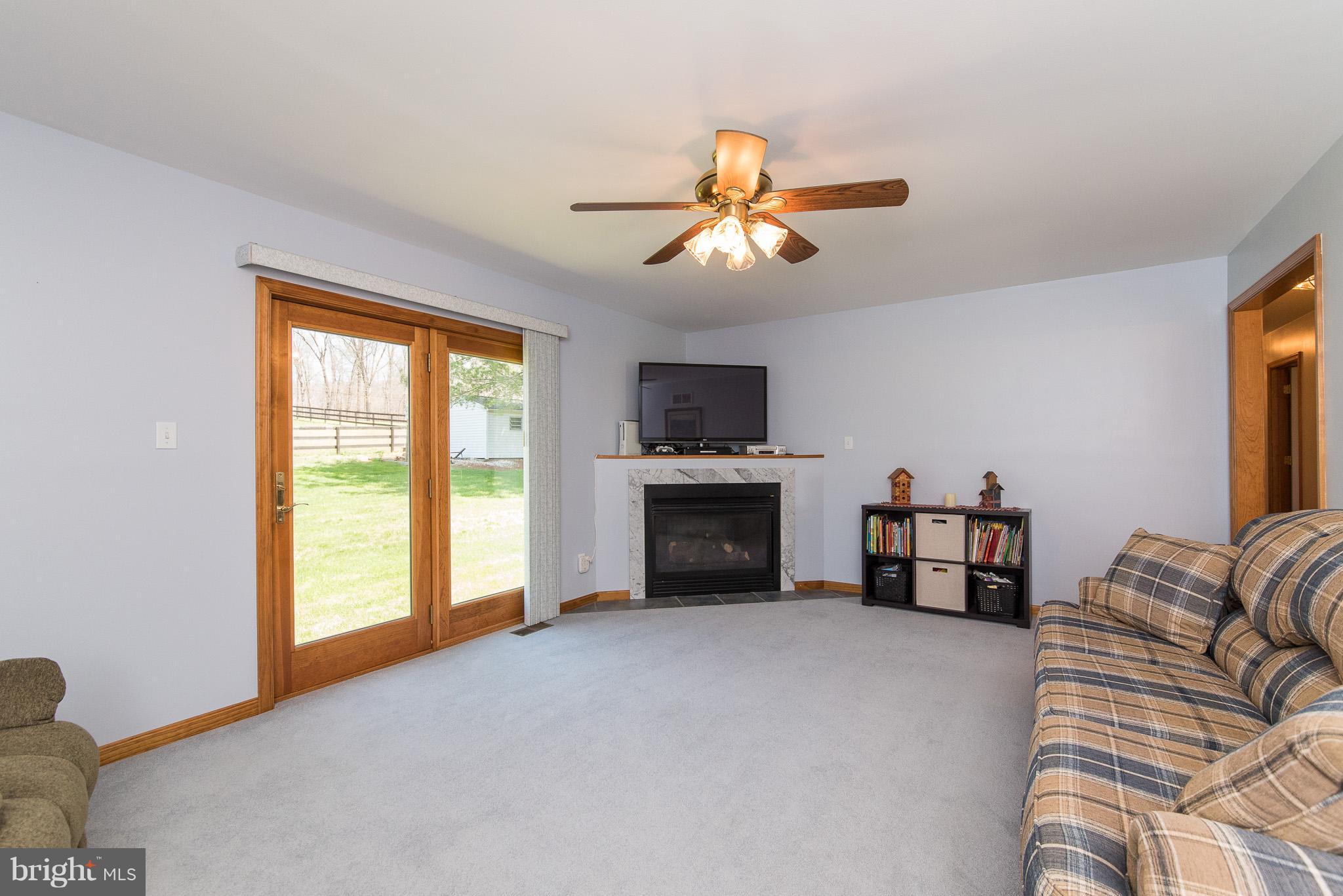 3903 Paddrick Road Darlington, MD 21034 - Photo 11 of 30 Living Room