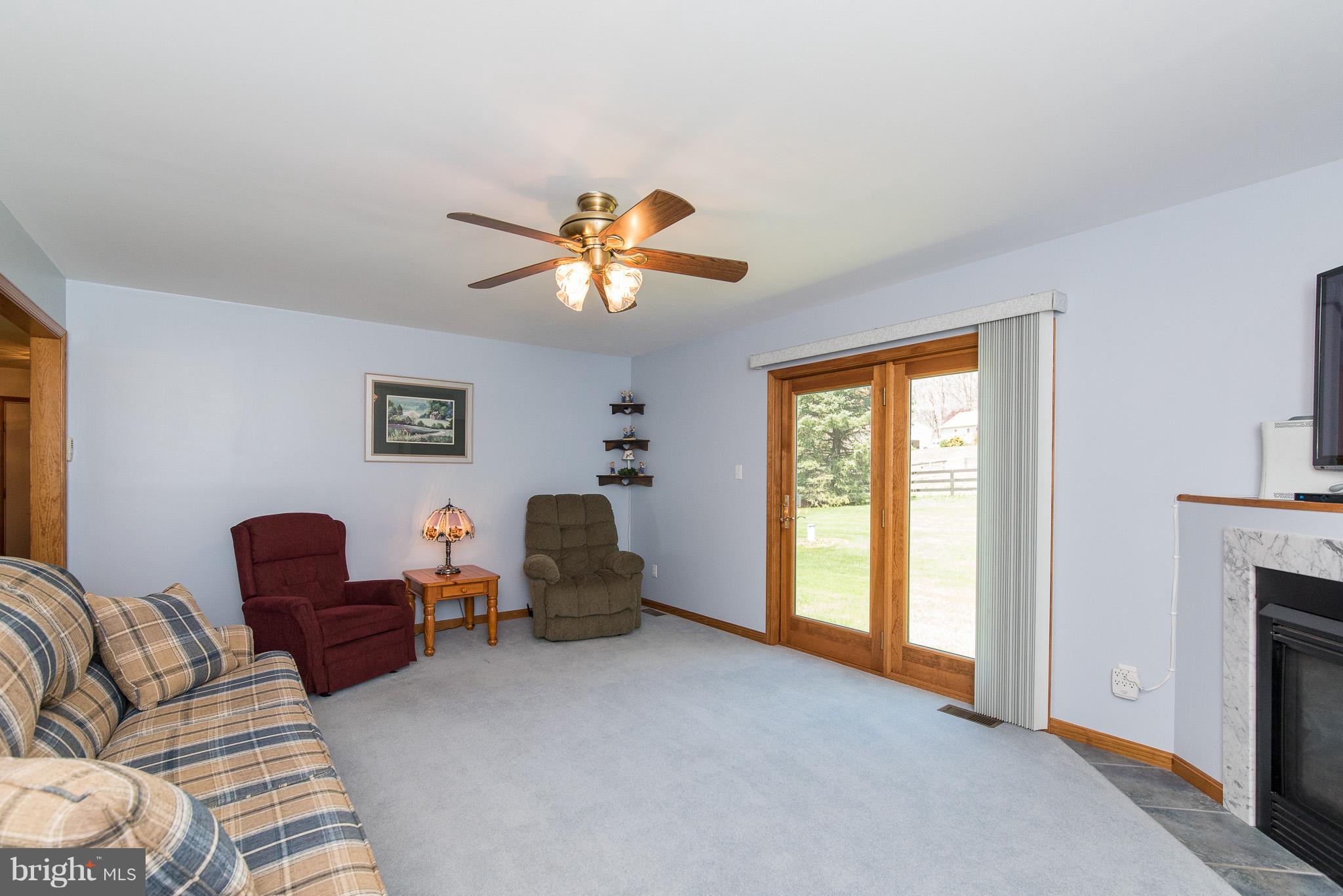 3903 Paddrick Road Darlington, MD 21034 - Photo 12 of 30 Living Room