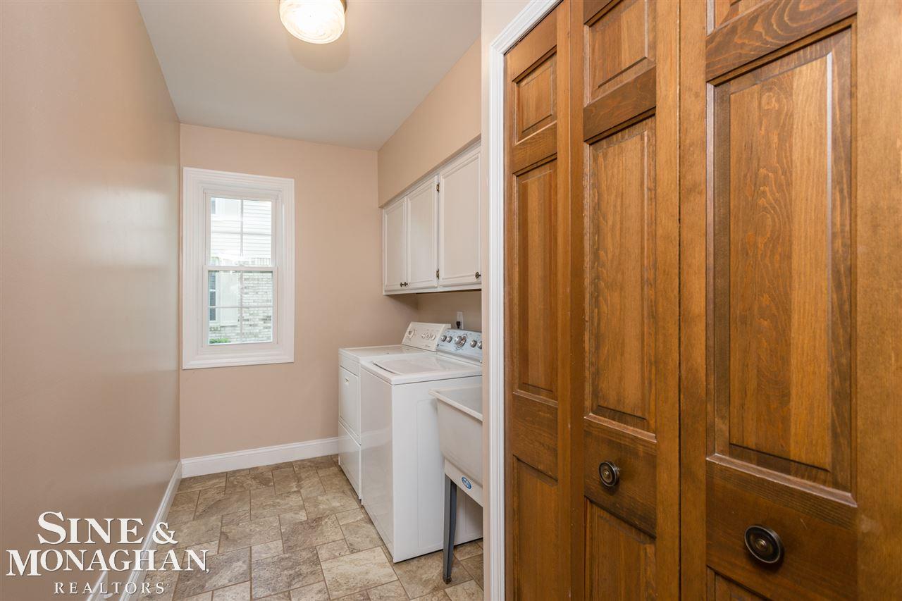 422 Lake Forest Road Rochester Hills, MI 48309 - Photo 35 of 59