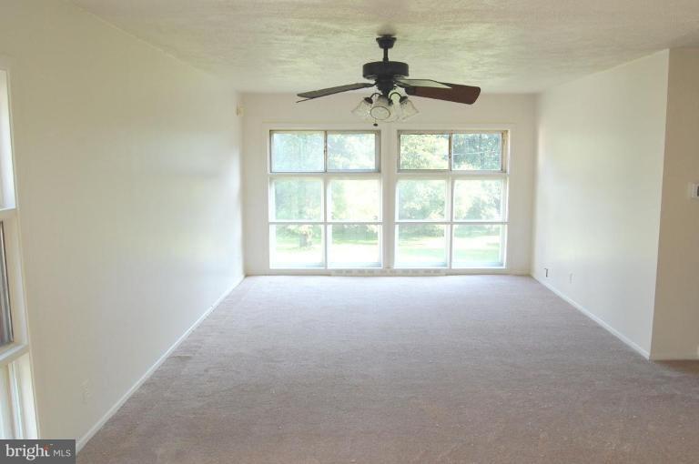 168 Cinder Road Lutherville-Timonium, MD 21093 - Photo 2 of 11 Living room Dining room combo