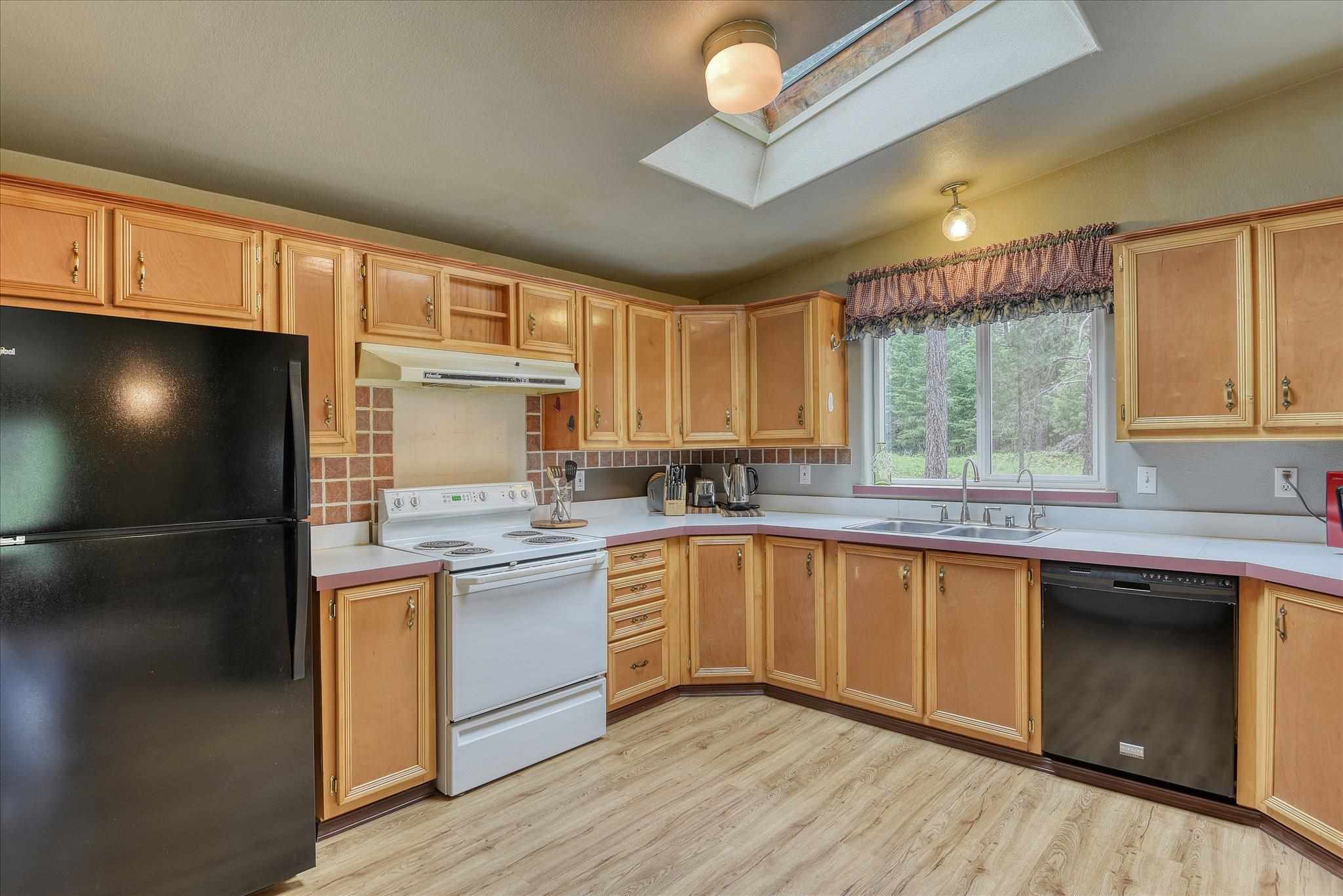 23118 North Crescent Road Colbert, WA 99005 - Photo 14 of 50