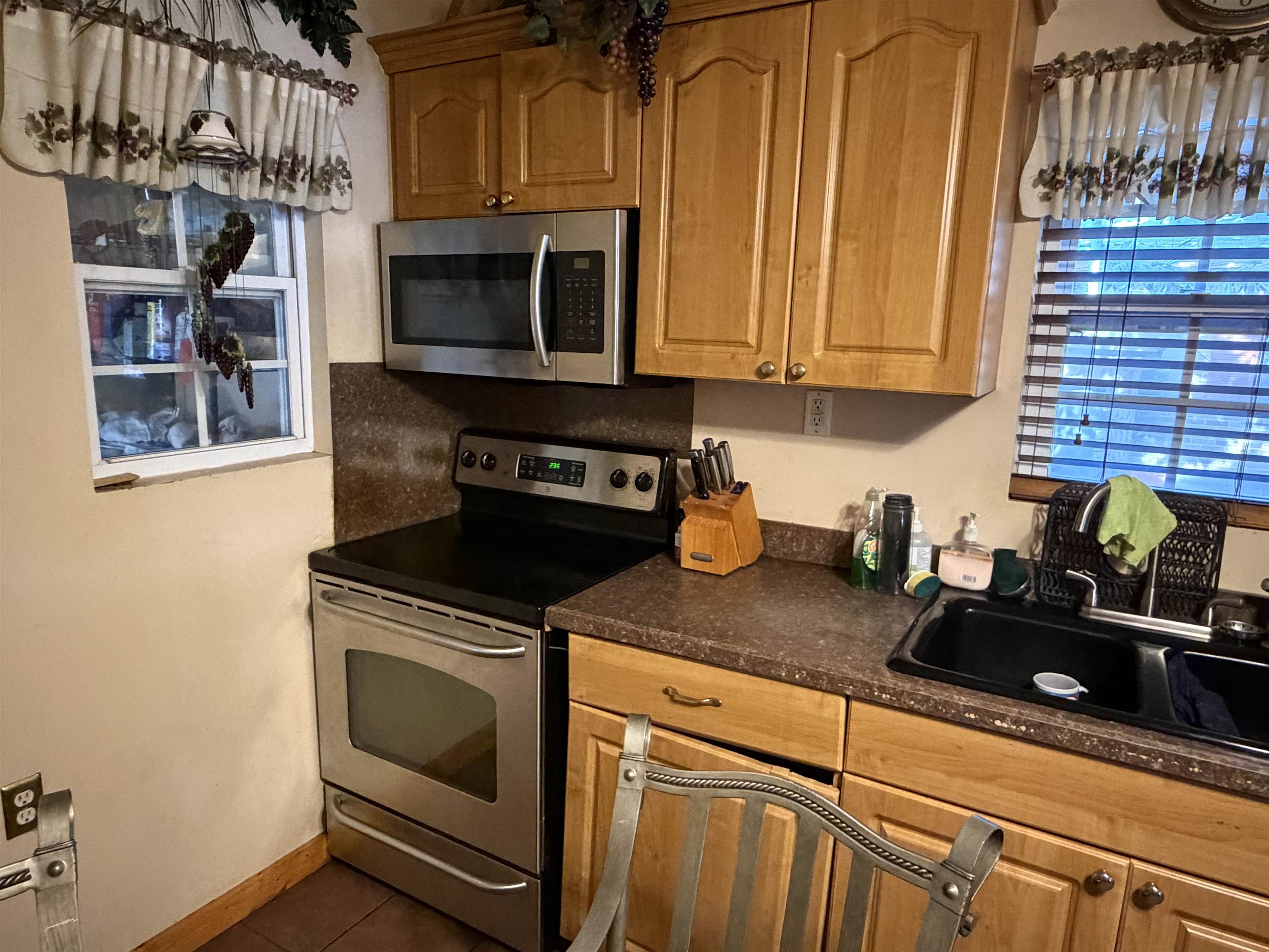 604 Henry Street Georgetown, SC 29440 - Photo 6 of 32