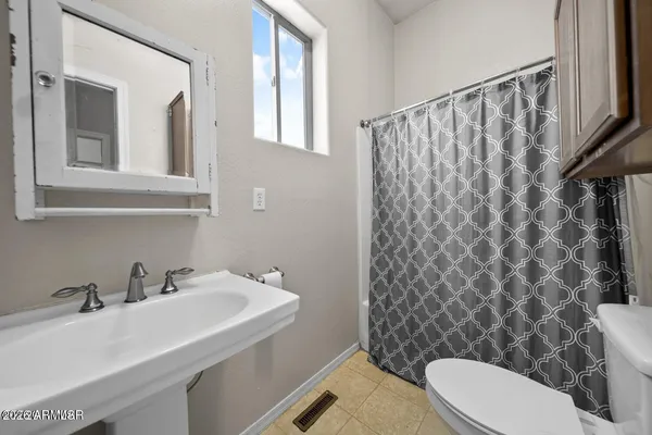 $730,000 | 631 North Centennial Boulevard, Taylor, AZ 85939