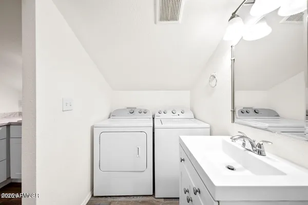 $730,000 | 631 North Centennial Boulevard, Taylor, AZ 85939