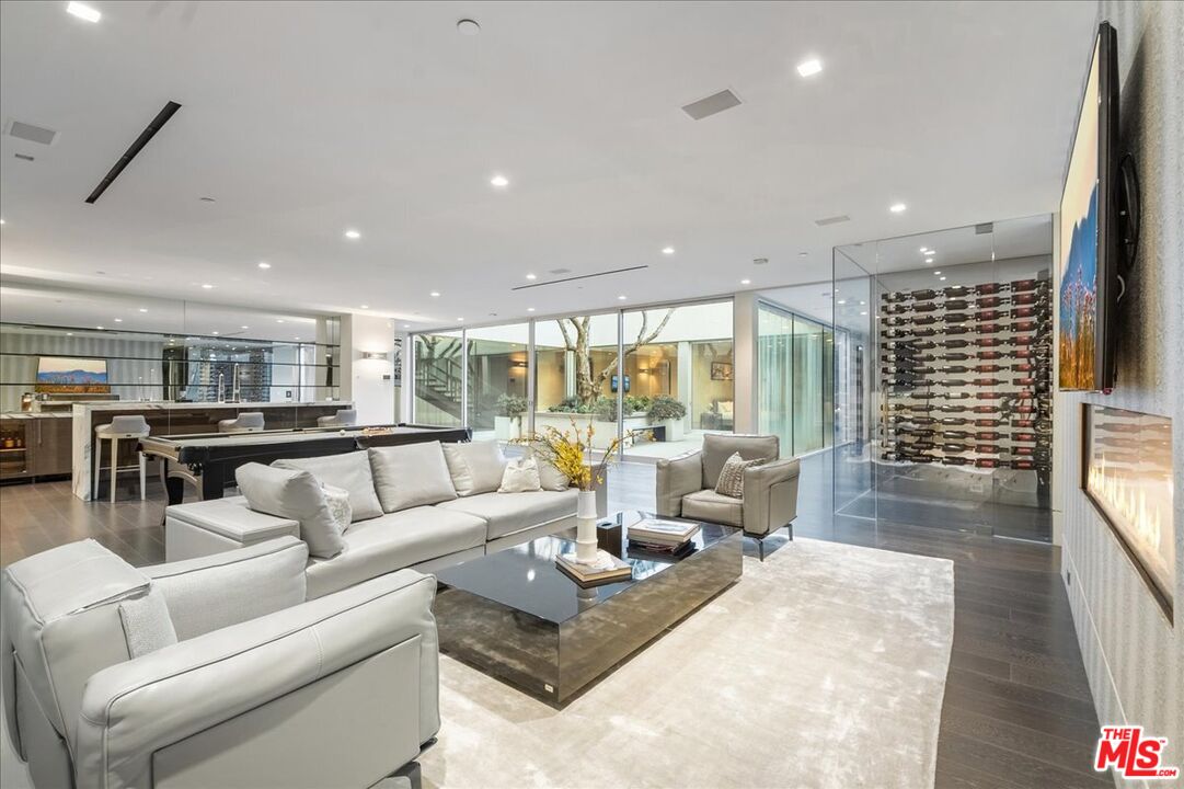 1620 Carla Ridge Beverly Hills, CA 90210 - Photo 33 of 42