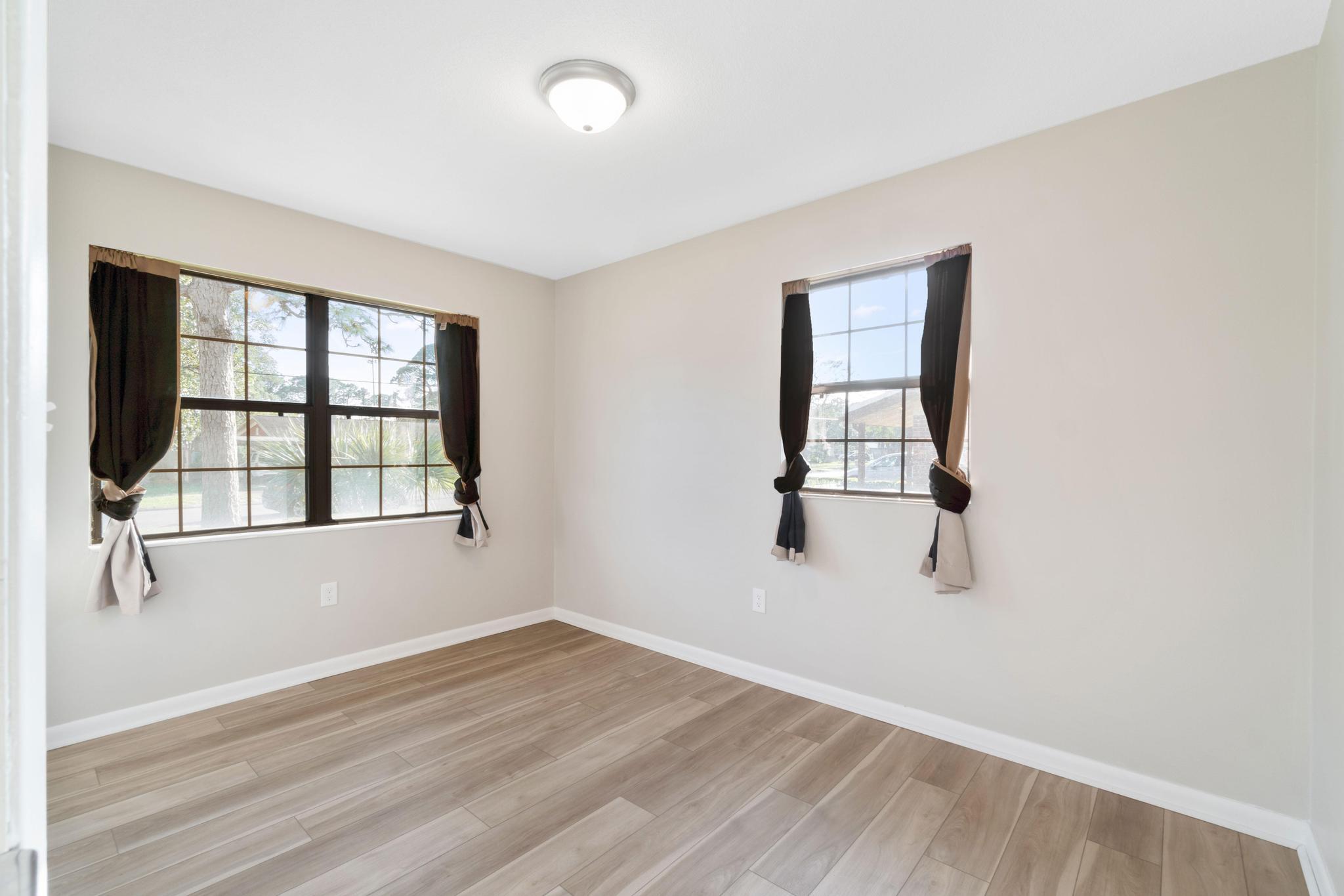 233 Santa Rosa Street Southwest Fort Walton Beach, FL 32548 - Photo 15 of 28 Gallery Image 15
