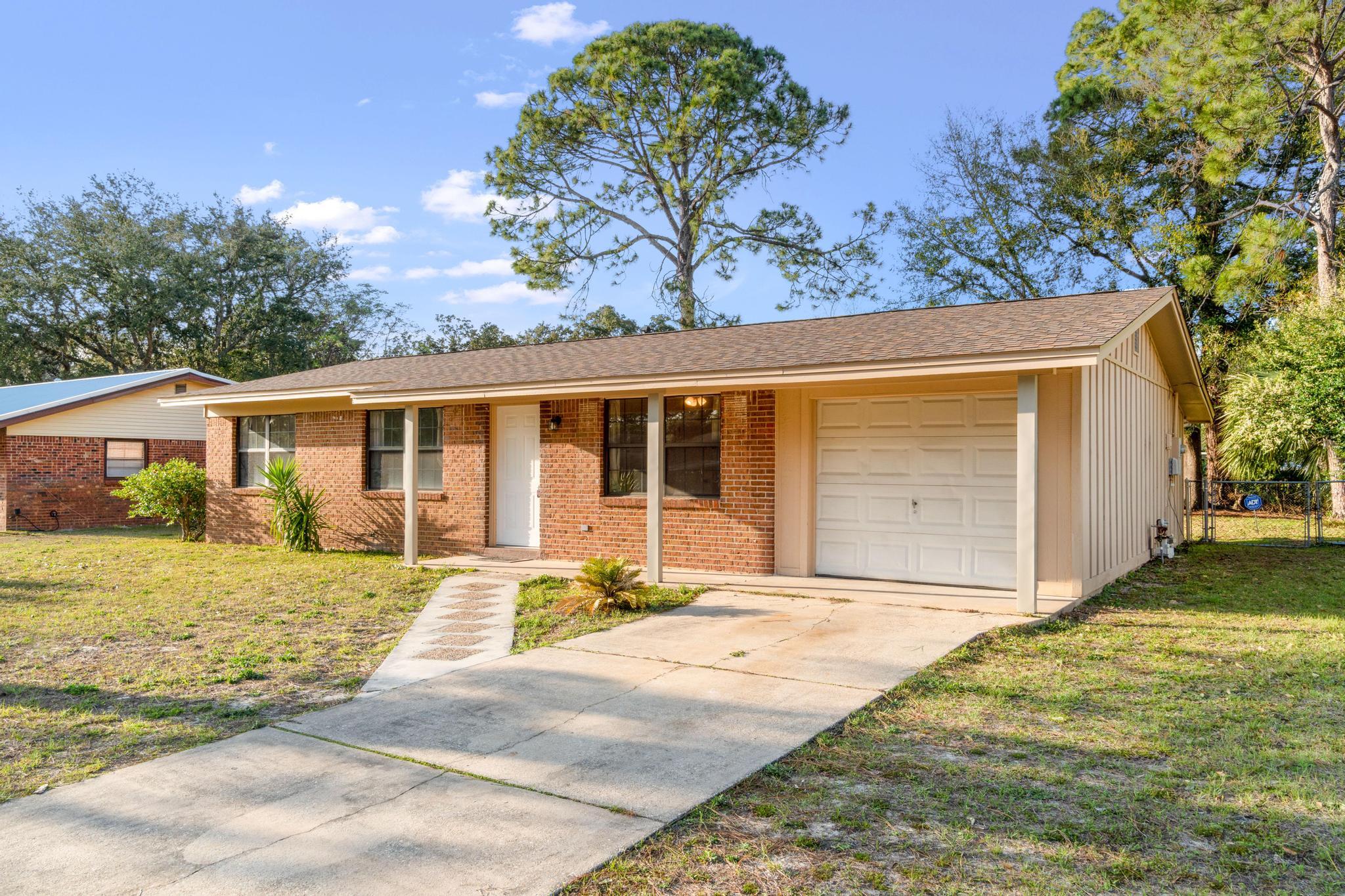 233 Santa Rosa Street Southwest Fort Walton Beach, FL 32548 - Photo 2 of 28 Gallery Image 2