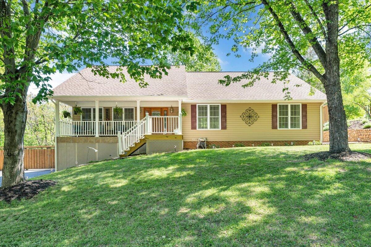 106 Diamond Road Salem, VA 24153 - Photo 1 of 51 001-MIB08544