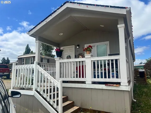 $69,000 | 1530 Tamarack Street, Unit 11, Sweet Home, OR 97386