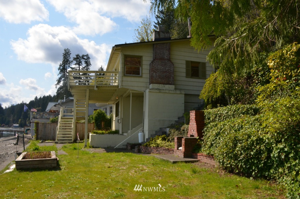 10811 Northeast North Shore Road Belfair, WA 98528 - Photo 2 of 21 Gallery Image 2