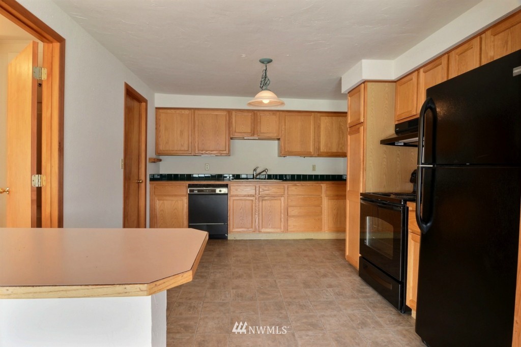 10811 Northeast North Shore Road Belfair, WA 98528 - Photo 13 of 21 Gallery Image 13