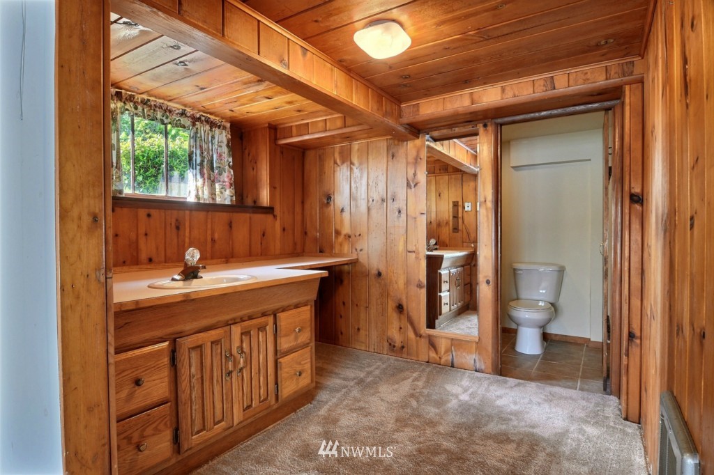 10811 Northeast North Shore Road Belfair, WA 98528 - Photo 16 of 21 Gallery Image 16