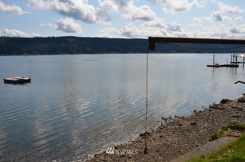 10811 Northeast North Shore Road Belfair, WA 98528 - Photo 3 of 21 Gallery Image 3