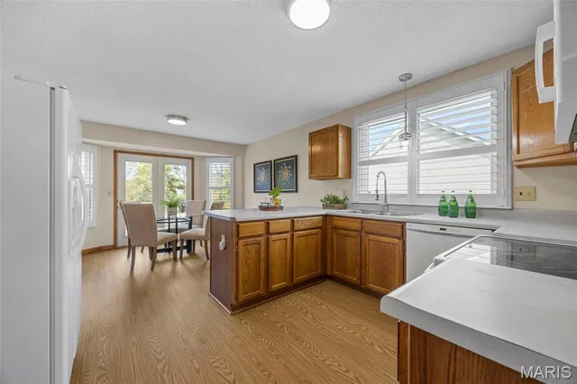 $469,000 | 32 Clarksburg, Weldon Spring, MO 63304