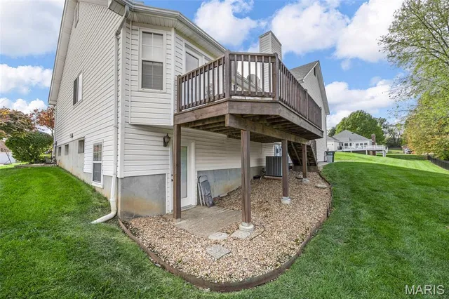 $469,000 | 32 Clarksburg, Weldon Spring, MO 63304