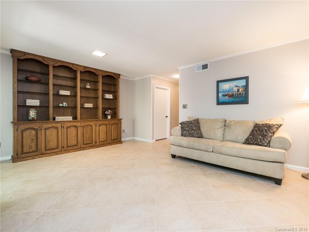 5805 Sharon Road, Unit B Charlotte, NC 28210 - Photo 26 of 43 Gallery Image 26