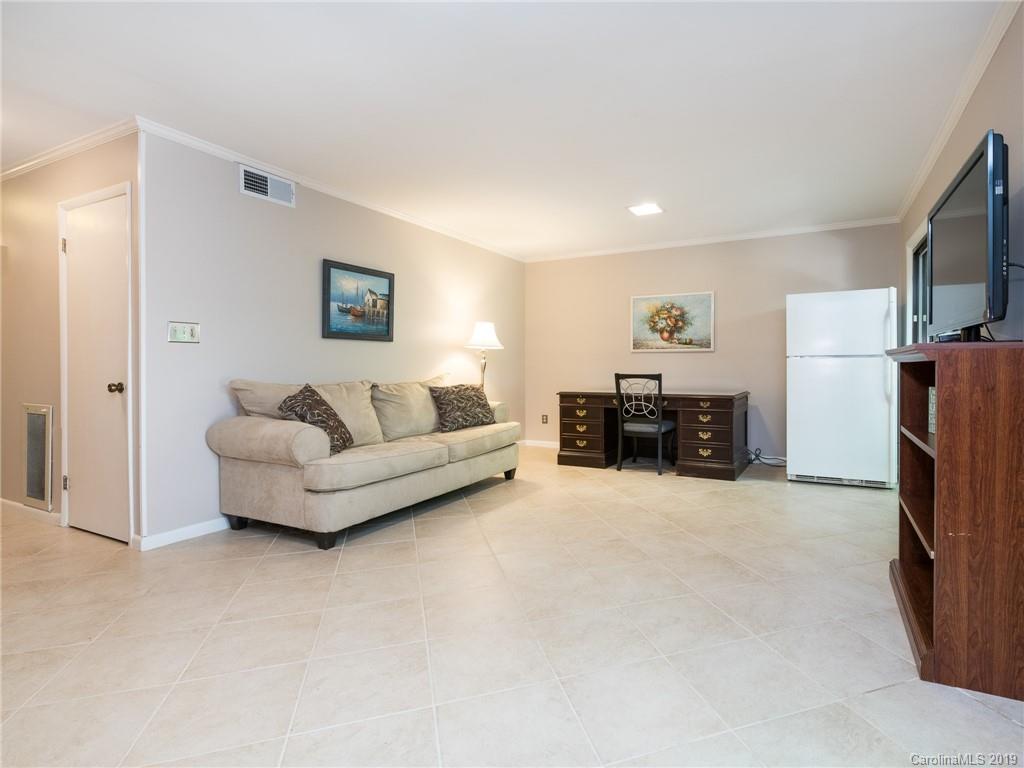 5805 Sharon Road, Unit B Charlotte, NC 28210 - Photo 27 of 43 Gallery Image 27