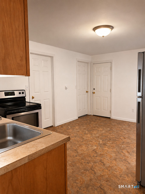 18 North 3rd Street Meriden, CT 06451 - Photo 21 of 32
