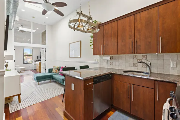 $729,000 | 744 Park Avenue, Unit 5L, Hoboken, NJ 07030