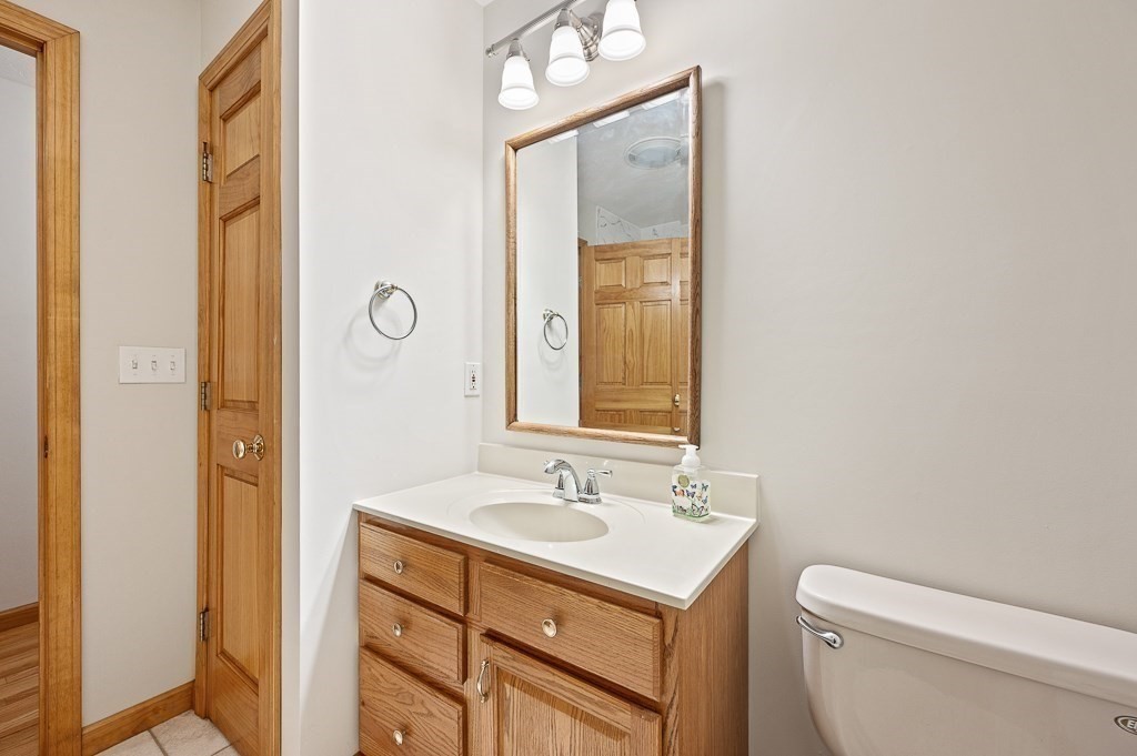 14 Belcourt Road Worcester, MA 01605 - Photo 24 of 42