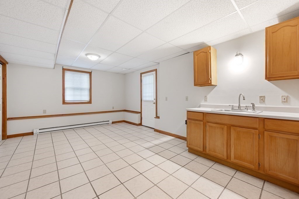 14 Belcourt Road Worcester, MA 01605 - Photo 28 of 42