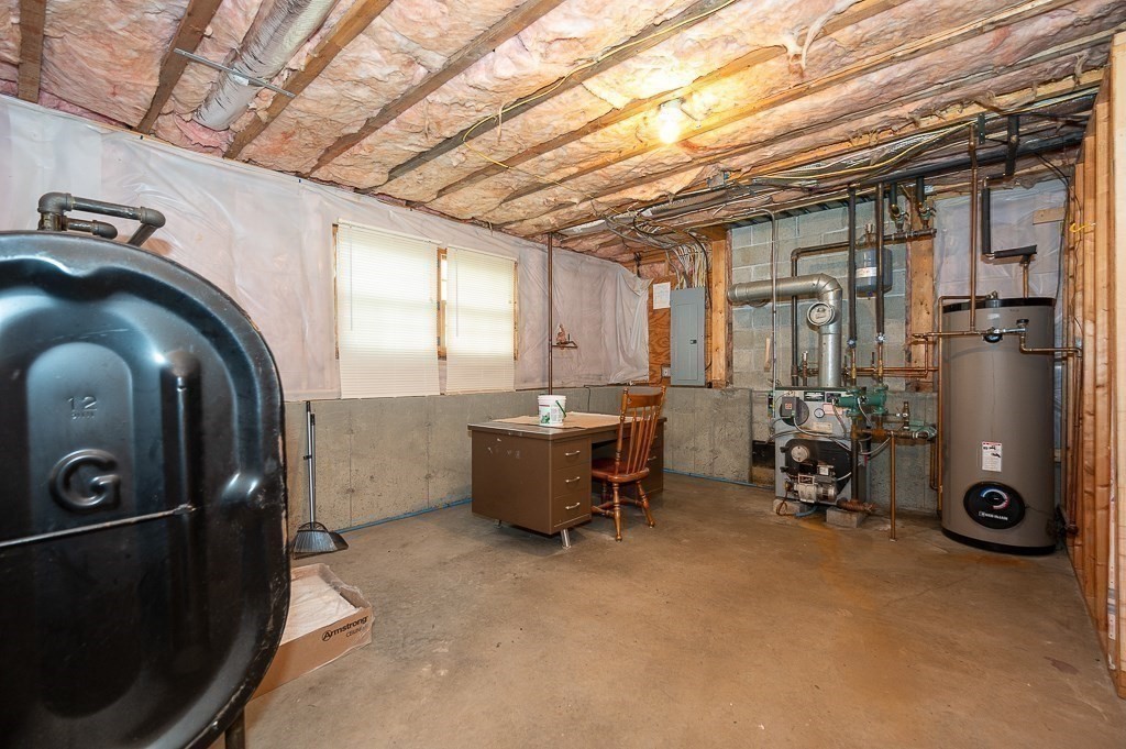 14 Belcourt Road Worcester, MA 01605 - Photo 32 of 42